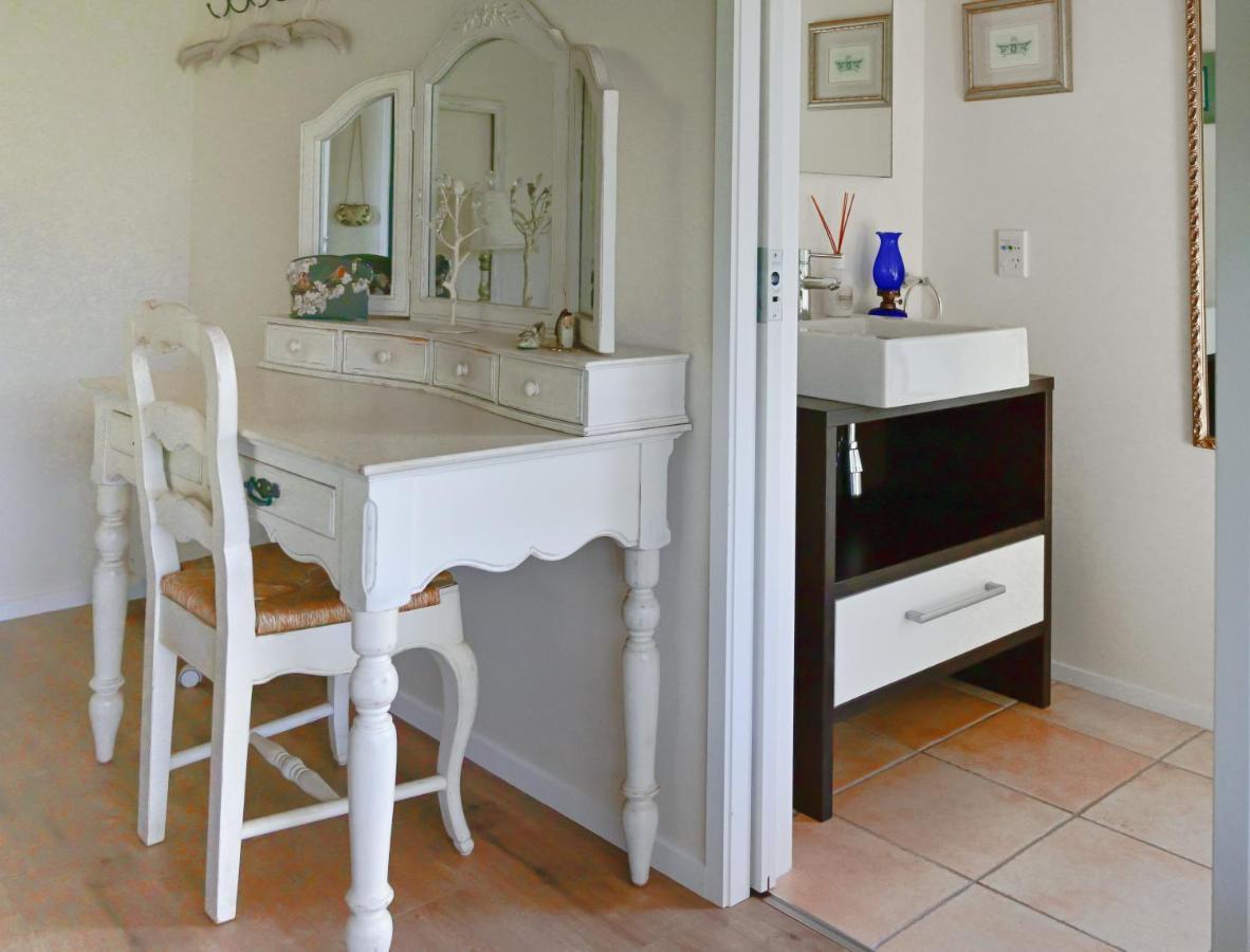 Kaka Ridge Retreat Luxury Cottage Tawharanui 外观 照片